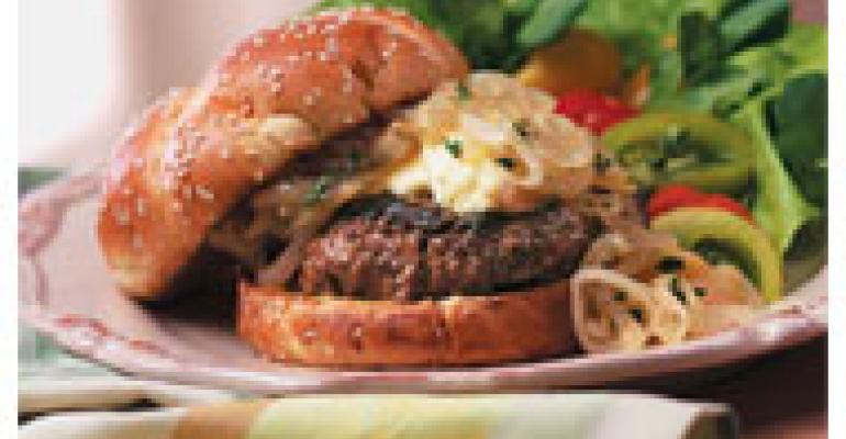Lean Gourmet Burger with Wine Onions