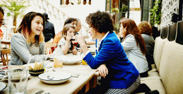 restaurant-guests_4_2.gif