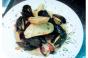 Steamed Mussels in White Wine Ginger Broth